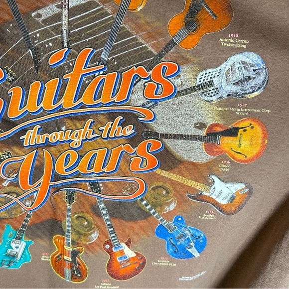 Gildan Heavy Weight Vintage ‘98 “Guitars through the Years” Tee Shirt; Men’s XL - Picture 11 of 14
